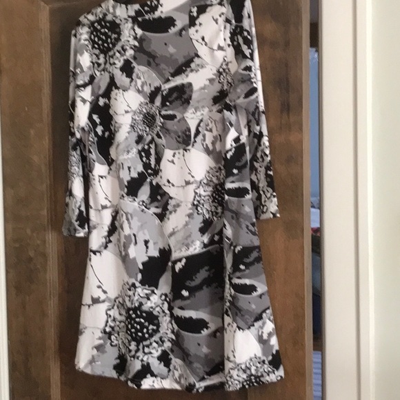 New Lildy tunic top size small - Picture 4 of 6